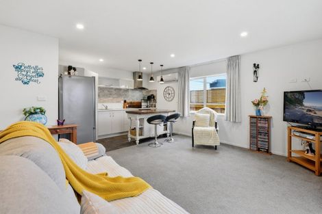 Photo of property in 11 Kamahi Crescent, Papamoa Beach, Papamoa, 3118
