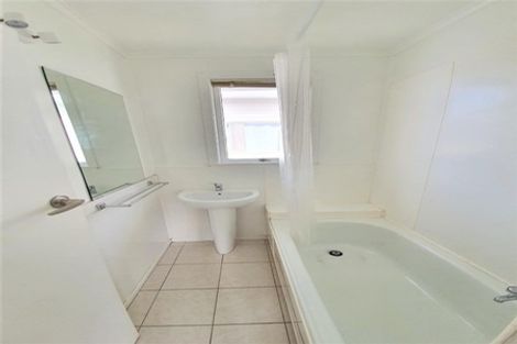 Photo of property in 74 Glenvar Road, Torbay, Auckland, 0630