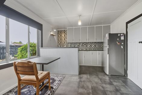 Photo of property in 8 Helensbrook Road, Milton, 9220