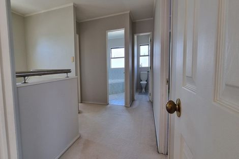 Photo of property in 2/14 Becroft Drive, Forrest Hill, Auckland, 0620