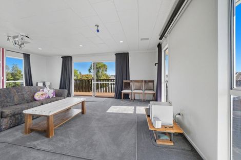 Photo of property in 15 Bowie Drive, Woodend, 7610