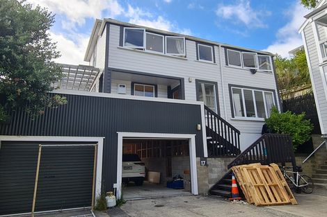 Photo of property in 17 Boston Terrace, Aro Valley, Wellington, 6021