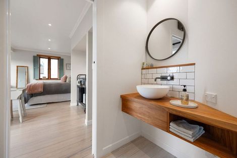 Photo of property in 27 Bryce Street, Cambridge, 3434