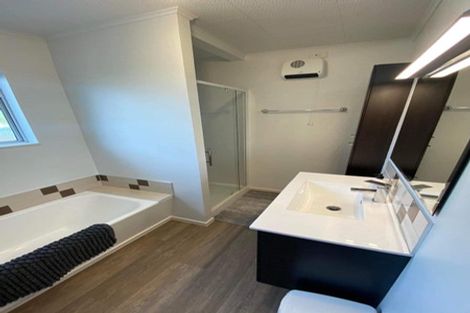 Photo of property in 12-14 Cork Street, Martinborough, 5711