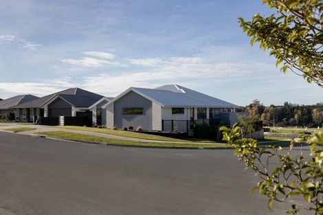 Photo of property in 39 Flounder Drive, Omokoroa, 3114