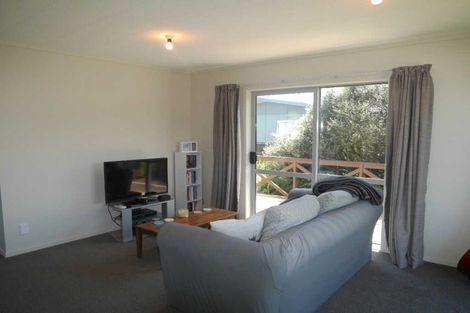 Photo of property in 48 Norfolk Crescent, Otaki Beach, Otaki, 5512
