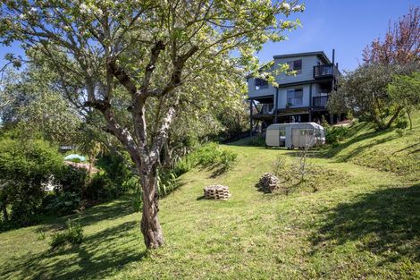 Photo of property in 1 Bay View Road, Raglan, 3225