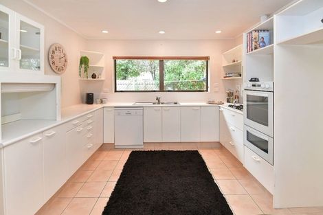Photo of property in 42 The Circle, Manly, Whangaparaoa, 0930