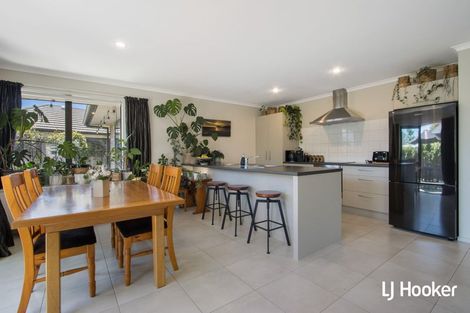 Photo of property in 32 Reel Road, Athenree, Waihi Beach, 3611
