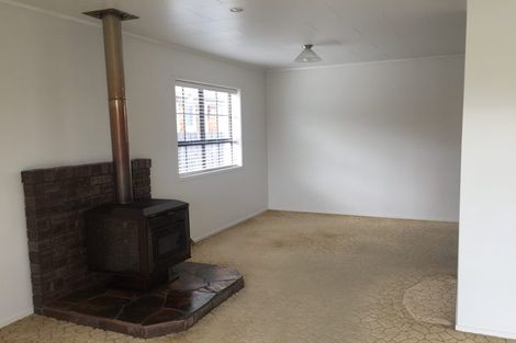 Photo of property in 1/2 Wolfe Street, Regent, Whangarei, 0112
