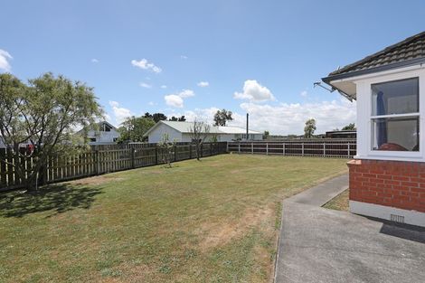 Photo of property in 11 Ward Street, Bulls, 4818