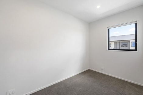 Photo of property in 11 Noel Hayden Street, Takanini, 2112
