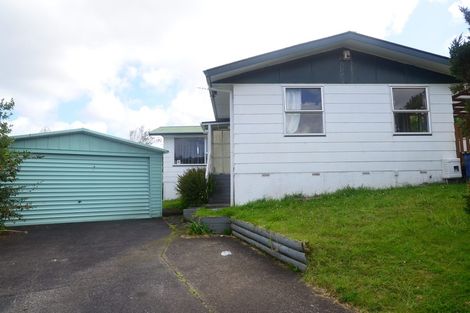 Photo of property in 19 Segedin Place, Glenfield, Auckland, 0629