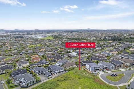 Photo of property in 13 Alan John Place, East Tamaki Heights, Auckland, 2016