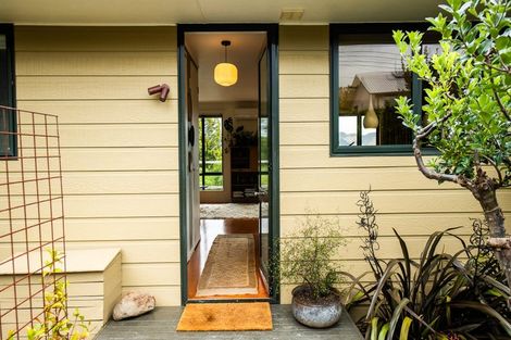 Photo of property in 29 Te Papau Crescent, Diamond Harbour, 8972