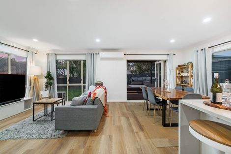 Photo of property in 331a Hillsborough Road, Hillsborough, Auckland, 1042