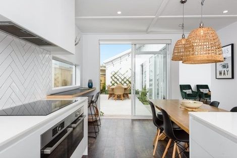 Photo of property in 5 Knightia Drive, Papamoa Beach, Papamoa, 3118