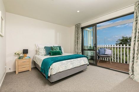 Photo of property in 21 Carder Court, Hobsonville, Auckland, 0618