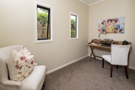 Photo of property in 1 St Elmo Rise, Shamrock Park, Auckland, 2016