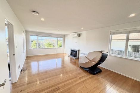 Photo of property in 71 Harrington Road, Henderson, Auckland, 0610