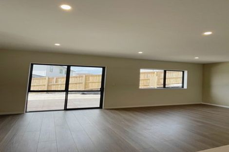 Photo of property in 23 Cirrus Way, Ranui, Auckland, 0612