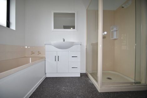 Photo of property in 10 Killeen Place, Flat Bush, Auckland, 2019