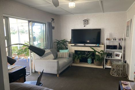 Photo of property in 81 Seymour Street, Waitara, 4320