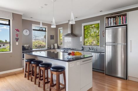 Photo of property in 31 Andrew Place, Otumoetai, Tauranga, 3110