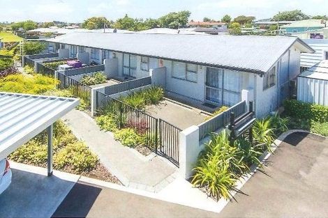 Photo of property in 4 Alma Road, Gonville, Whanganui, 4501