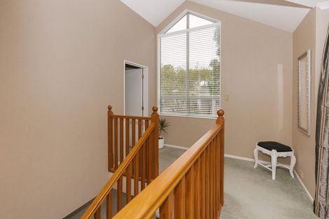 Photo of property in 8a Williams Terrace, Fitzherbert, Palmerston North, 4410