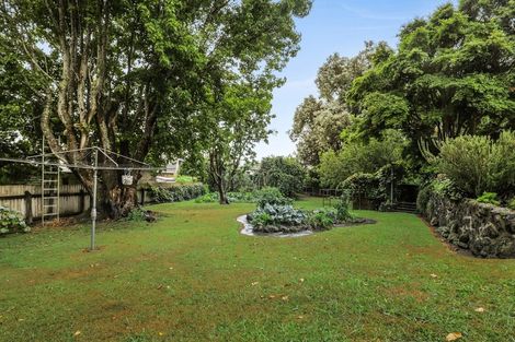 Photo of property in 15 Campbell Place, Papakura, 2110