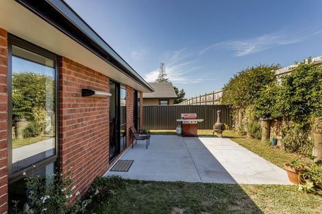 Photo of property in 22 Bridle Way, Omokoroa, 3114