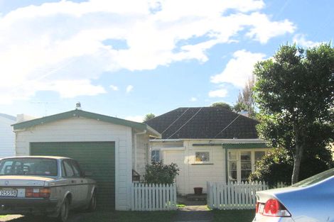 Photo of property in 26 Kauri Street, Eastbourne, Lower Hutt, 5013