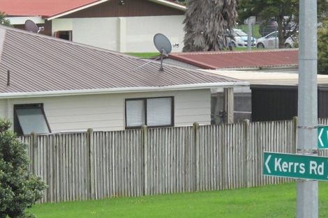 Photo of property in 6/4 Wallson Crescent, Wiri, Auckland, 2104