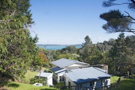 Photo of property in 19 James Street, Russell, 0202