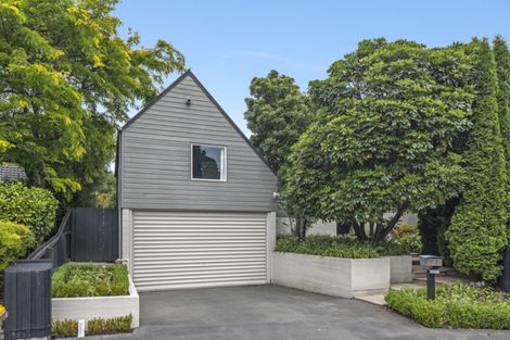 Photo of property in 18 Lombard Place, Avonhead, Christchurch, 8042