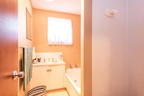 Photo of property in 1/3 Cavendish Road, Casebrook, Christchurch, 8051