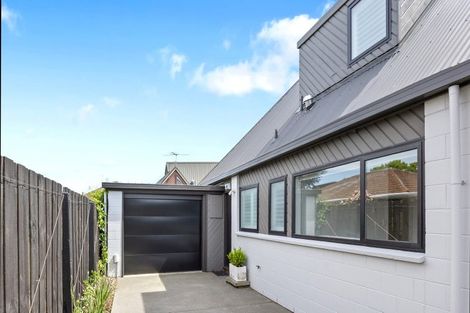 Photo of property in 75b Aikmans Road, Merivale, Christchurch, 8014
