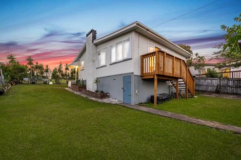 Photo of property in 1/33 Lavelle Road, Henderson, Auckland, 0612
