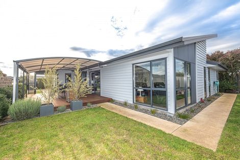 Photo of property in 12 Buckingham Place, Springvale, Whanganui, 4501