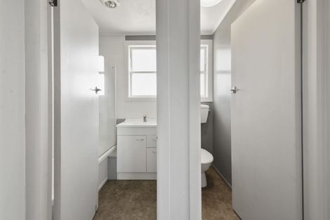 Photo of property in 8 Kahu Street, Utuhina, Rotorua, 3015