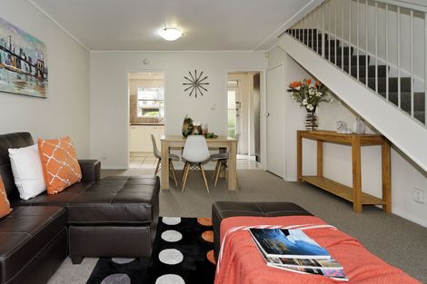 Photo of property in 5/42 Sheridan Drive, New Lynn, Auckland, 0600