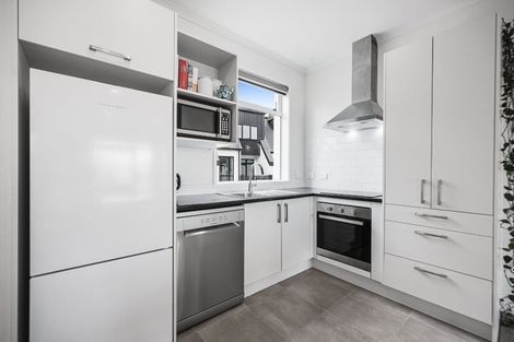 Photo of property in 25 Marine Parade, Hobsonville, Auckland, 0616