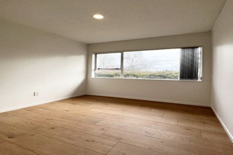 Photo of property in 1/7 Becroft Drive, Forrest Hill, Auckland, 0620