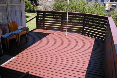 Photo of property in 11 Lloyd Avenue, Papatoetoe, Auckland, 2025