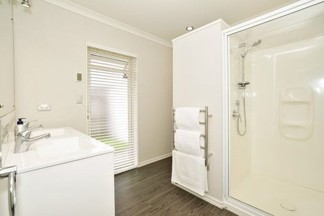 Photo of property in 18 Burgundy Court, Rototuna, Hamilton, 3210