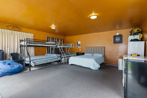 Photo of property in 312 Ocean Road, Whangamata, 3620