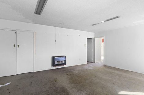 Photo of property in 4/5 Westminster Road, Wainuiomata, Lower Hutt, 5014