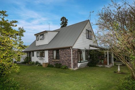 Photo of property in 6a Brookvale Road, Havelock North, 4130