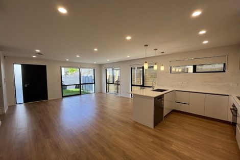 Photo of property in 2b Bendale Place, Papatoetoe, Auckland, 2025